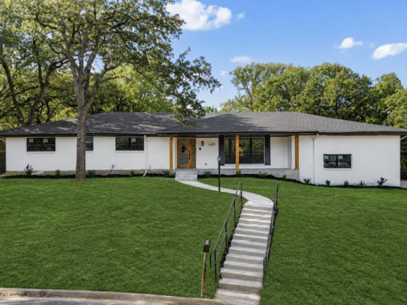 Stunning Fully Updated Home In Euless, TX! Lease Option! EZ Qualify!