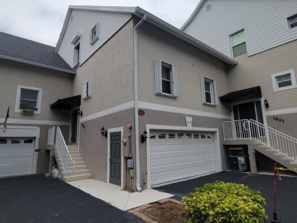 Luxurious Riverfront Townhome with Panoramic Caloosahatchee River Views