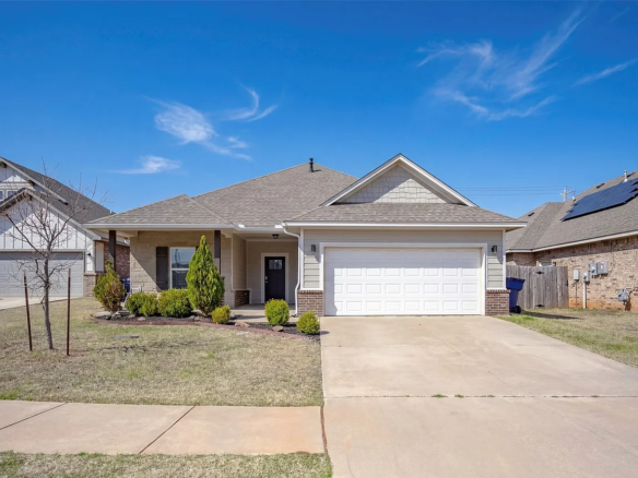 Oklahoma City Lease To Own! Move Into Your Future Home Today!