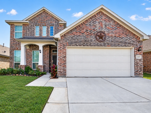 Own This Beautiful 4-Bedroom Home in Alvin